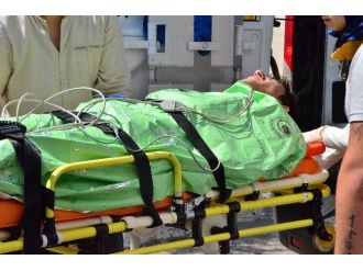 17 Yaşındaki Genç Boğulmaktan Son Anda Kurtarıldı