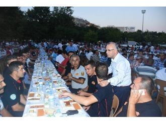 Başkan Zeki Kayda, Personeliyle İftarda Buluştu