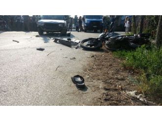 Otomobil Motosiklete Çarptı: 2 Yaralı