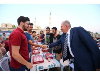 19 Bin Kayaşehirli Aynı Sofrada Buluştu