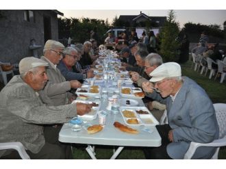 Odunpazarı Belediyesi’nden 4 Kırsal Mahallede Daha İftar Yemeği