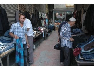 İkinci El Elbiselere Yoğun Talep