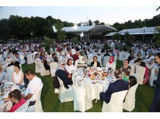 Eyüp Belediyesi Ailesi İftar Sofrasında Buluştu