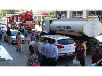 Batman’da Avm’de Çıkan Yangın Paniğe Neden Oldu