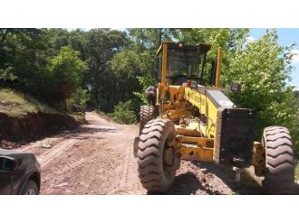 Kırsal Mahallelerde Yol Yapım Çalışması Sürüyor
