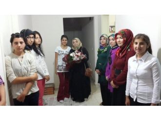 Vali Kahraman , “Çocuklarımız Yalnız Değil…”