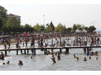 Karamürsel’de Deniz Suyu Temiz