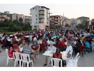 Gülüçlüler Belediyenin İftarında Bir Araya Geldi