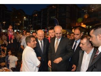 Numan Kurtulmuş Orucunu Vatandaşlarla Açtı