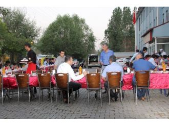 Varto Devlet Hastanesi’nde İftar Yemeği