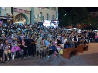 Şehir Tiyatrolarına Tam Destek