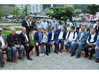 Başkan Yılmaz, İftarda Ayvacıklılarla Buluştu