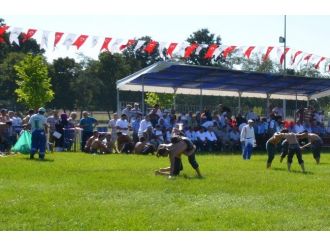 Hergeleci İbrahim Er Meydanı’nı Bakıma Alındı