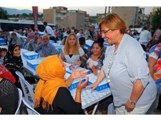 Konak Belediyesi’nden Gültepe’de İftar