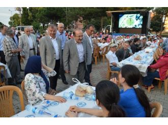 Trabzon Büyükşehir Belediyesi Beşikdüzü’nde İftar Düzenledi