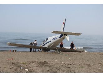 Uçağı Denize İndiren Pilot Faciayı Önledi