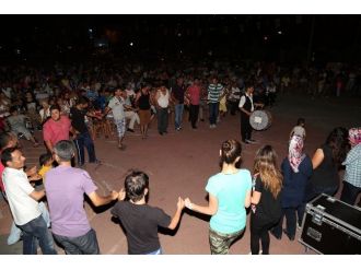 Finikeliler Sıra Gecesi’nde Coştu