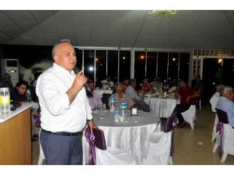 Erdemli Belediyesi’nden Muhtarlara İftar Yemeği