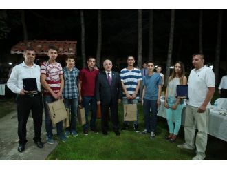 Raylı Sistemler Kümelenmesinde Başarılı Olan Öğrenciler İftar Yemeğinde Bir Araya Geldi