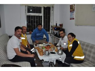 Kaymakam Balcı Nöbetçi 112 Çalışanlarıyla Sahur Yaptı.