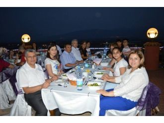 Aydınlı Veterinerler Geleneksel İftar Yemeğinde Bir Araya Geldi