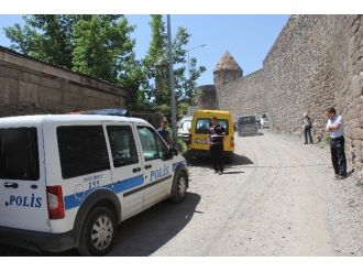 Erzurum’da Araçtan Hırsızlık