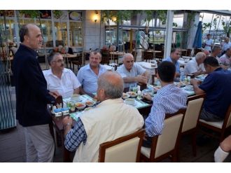 Başkan Öztürk’ten İlçe Protokolüne İftar