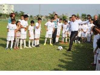 Toroslar Belediyesi Yaz Spor Okulları Açıldı