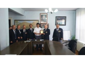 Gazilerden Başkan Ertan Şahin’e ‘Destek’ Plaketi