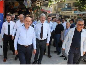 Sağlık Bakanı Müezzinoğlu Tavla Oynadı