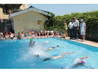 Yaz Spor Okulları İle Yerinde Eğitim Veriliyor