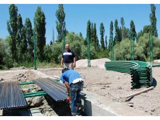 Naşa’ya Halı Saha