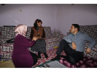 Vali Işın İftarda Fatma Nine’ye Misafir Oldu