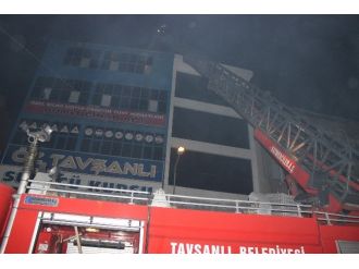 Çatı Yangını Korkuttu