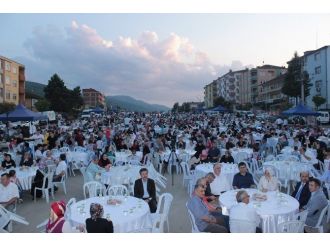 Gümüşova’da Muhteşem İftar
