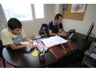 Bayraklı Belediyesi’nden Öğrencilere Tercih Desteği