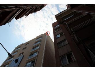 Eşini İkna Edemeyince İntihar Etmek İstedi