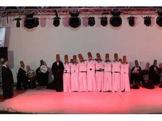 Tasavvuf Müziği Topluluğu Sakaryapark’ta Sahne Aldı