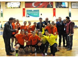 Osmangazili Bayanlar ’Süper’ Ligde