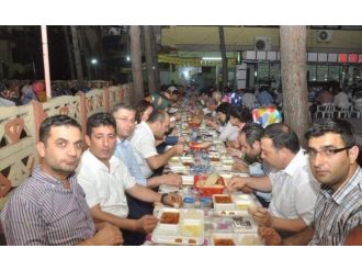 Ak Partili Gürcan, Ahmetli’de İftara Katıldı