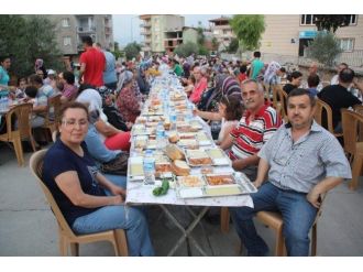 Alaşehir Belediyesi’nden Kurtuluş Mahallesi’nde İftar