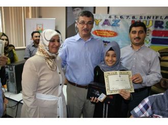 Büyükşehirden Başarı Öğrencilere Tablet Bilgisayar