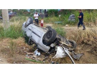 Yoldan Çıkan Otomobil Şarampole Devrildi