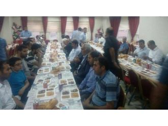 Erciş Belediyesi’nden Esnafa Plaket