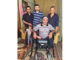 Suriyeli Engelli Esnafa Bursalı İşadamından Akülü Sandalye