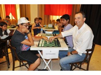 Ayvalık Yaz Satranç Turnuvası Start Aldı