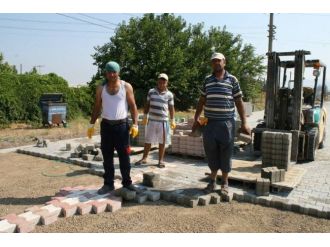 Altınova’da Yol Hamlesi