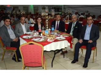 Taşköprü Muhtarlar Derneği İftar Düzenledi