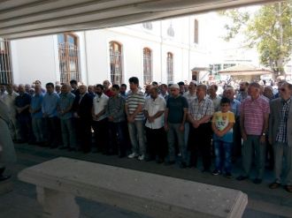 Hayatını Kaybeden Ülkü Ocakları Başkanı İçin Gıyabi Cenaze Namazı Kılındı