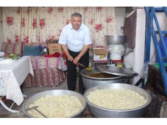 Sadaka Taşı Misali İftar Yemeği
